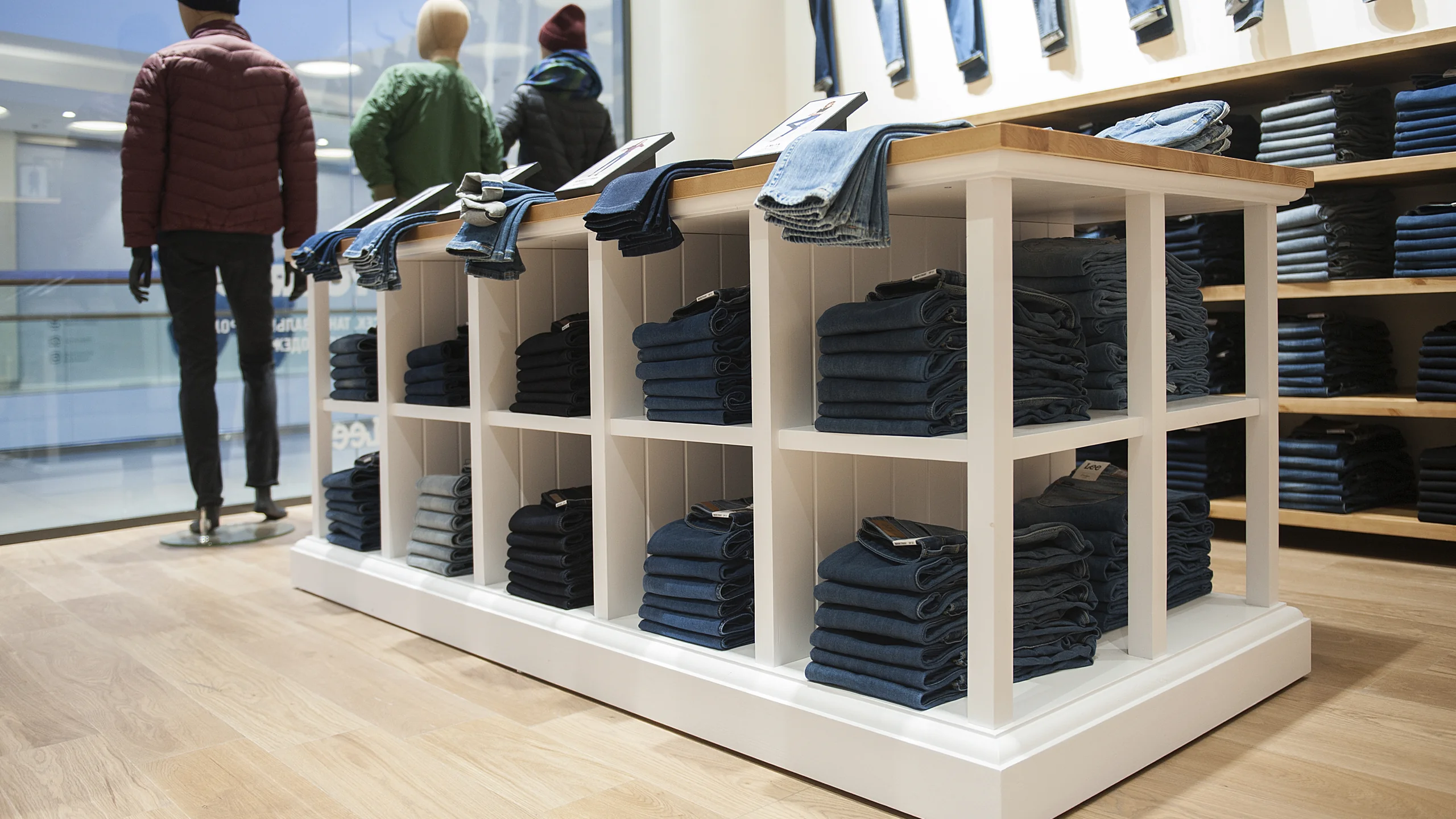 Магазин Lee в ТЦ Метрополис - 3