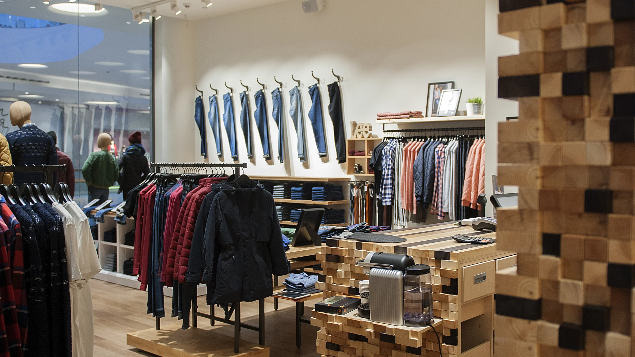 Магазин Lee в ТЦ Метрополис - 4