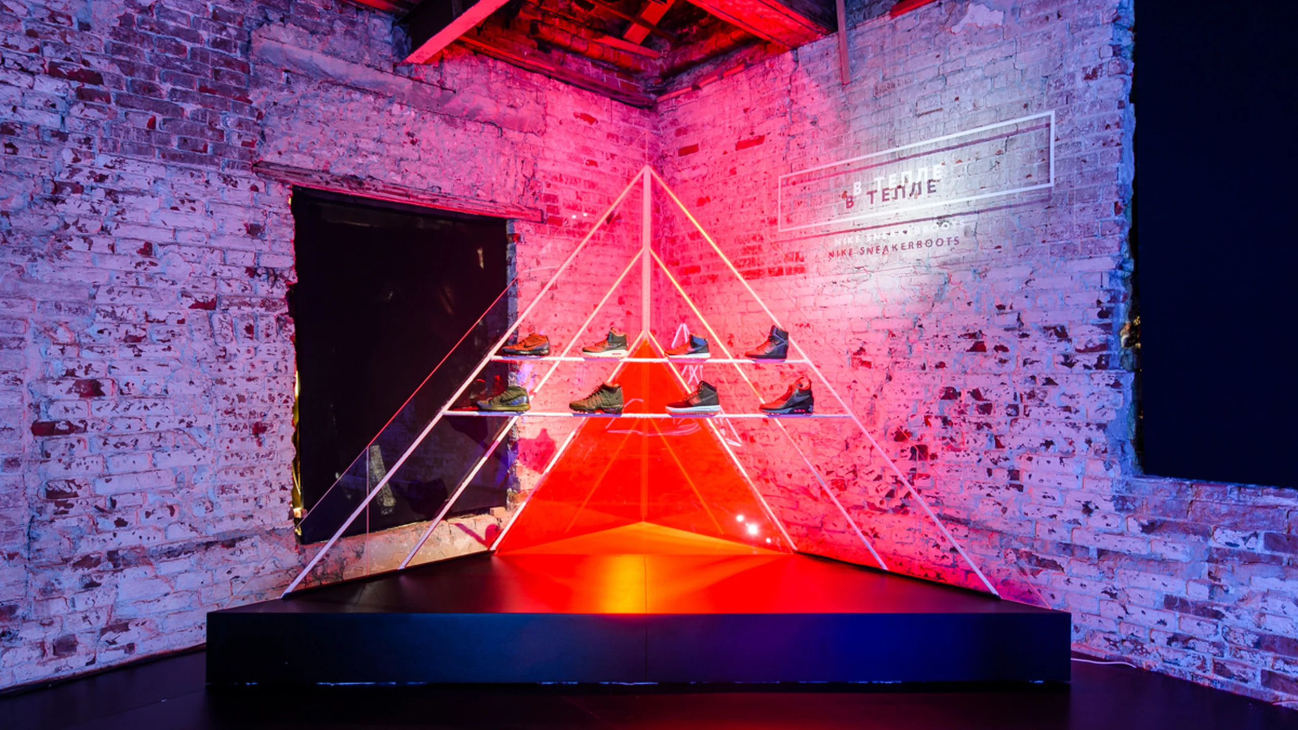 Презентация коллекции Nike Sneakerboots - 1